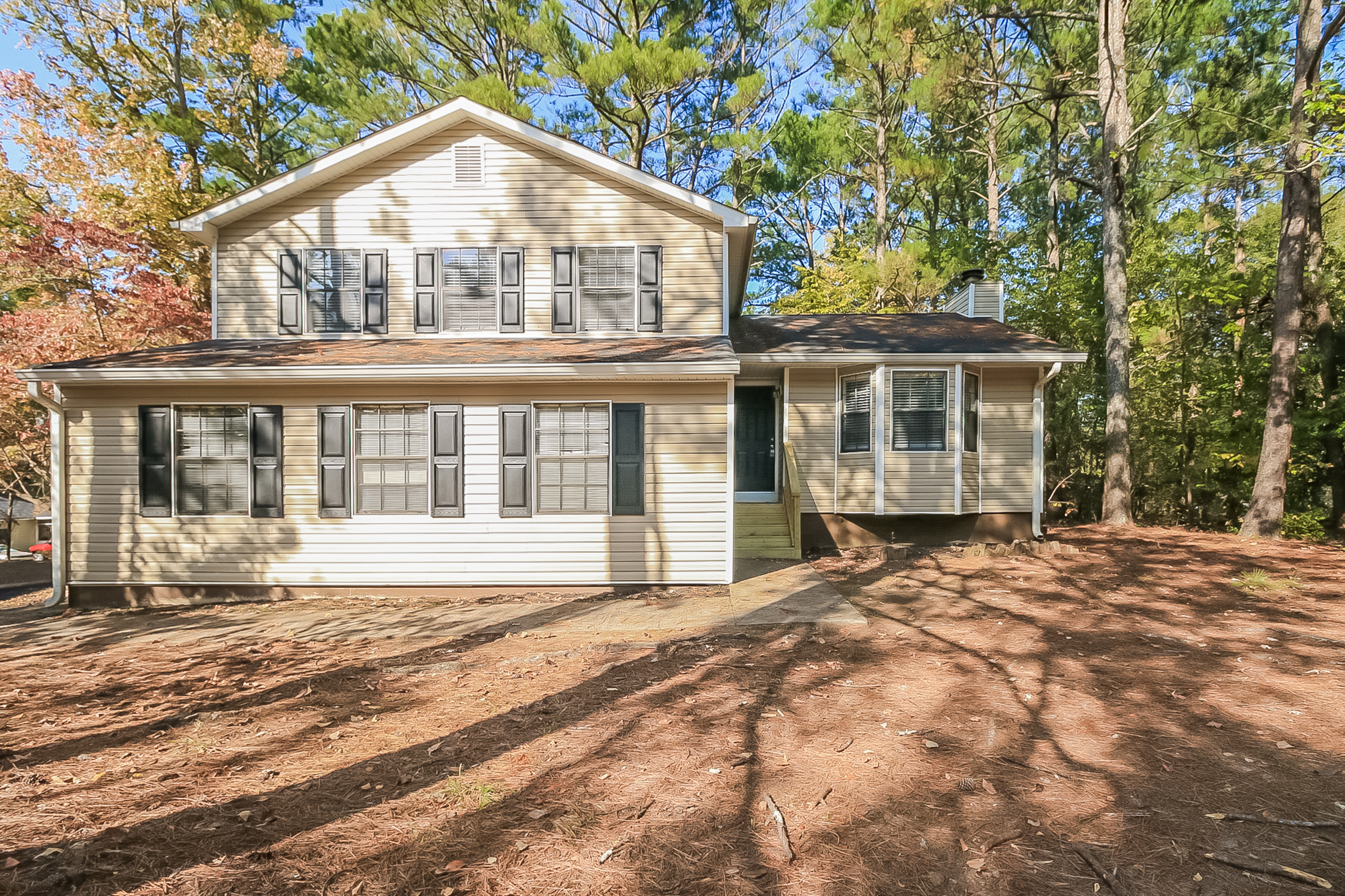 6989 Cedar Dr Riverdale, GA 30296